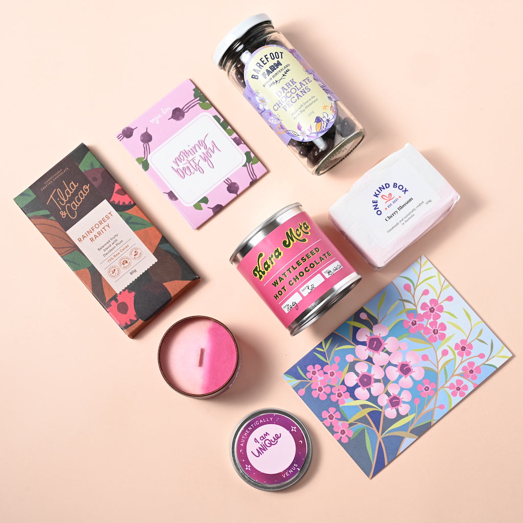 Send a gift hamper that will make someone feel special. We deliver gift hampers Australia wide. They're gift boxes designed to impress, packed with your favourite gourmet Australian chocolates, nuts, candles and cards.